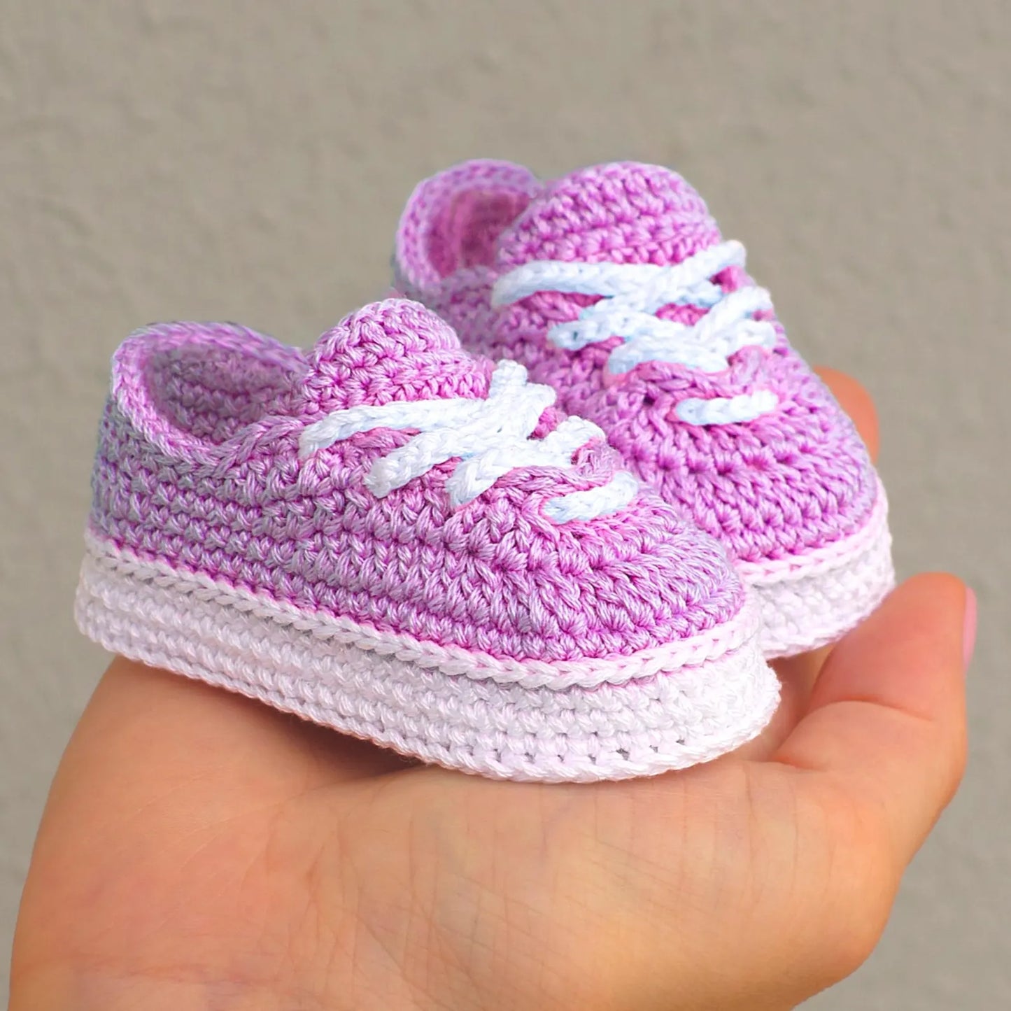 Crochet pattern baby shoes
