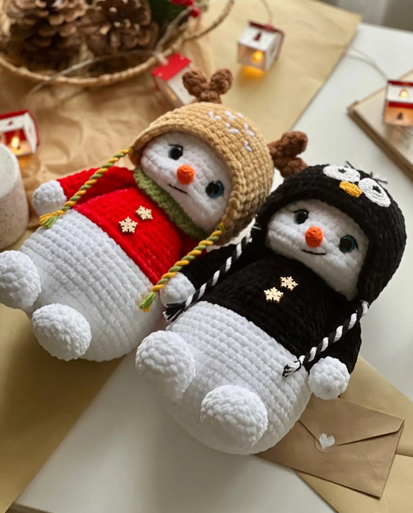 Snowman and 4 hats crochet pattern